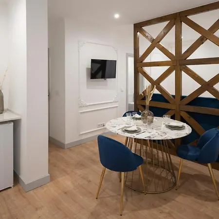 Via Augusta 129 Appartement *