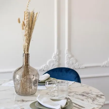 Apartmán Via Augusta 129