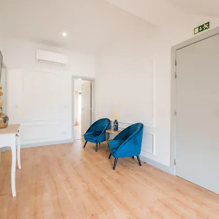 Via Augusta 129 * Lisboa