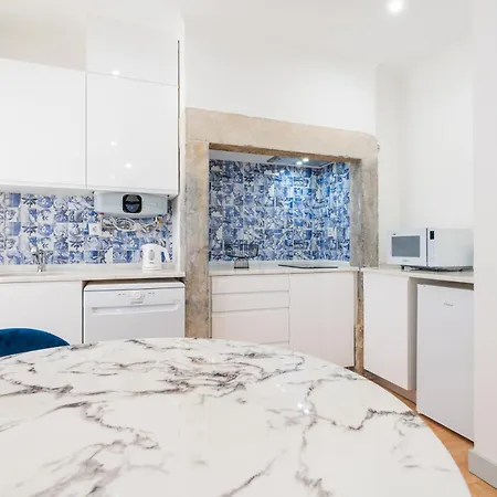 Appartement Via Augusta 129 *