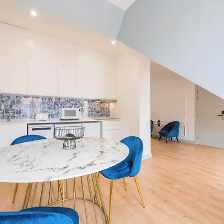 Apartmán Via Augusta 129