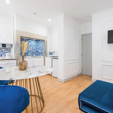 Appartement Via Augusta 129 *