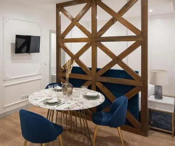 Via Augusta 129 * Lisboa