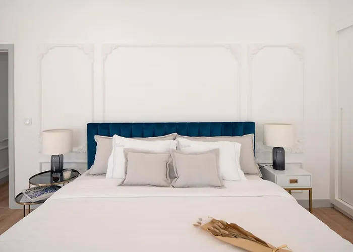 Via Augusta 129 * Lisboa