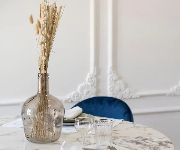 Daire Via Augusta 129