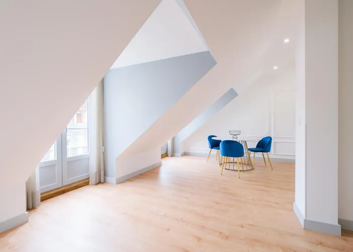 Daire Via Augusta 129 *